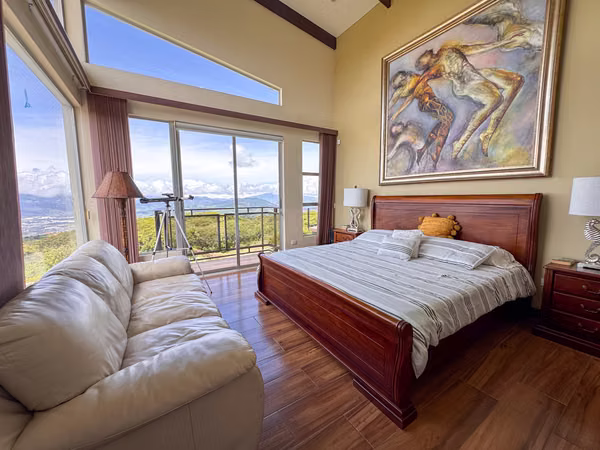 Casa en Alquiler Amueblada  en Llano Grande de Cartago