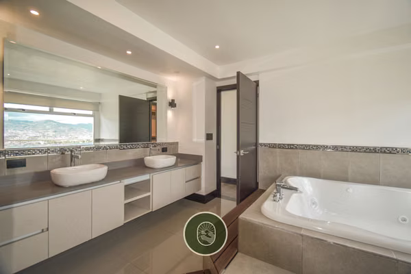PENTHOUSE 3 HAB EN VENTA EN SABANA REAL | SABANA SUR, SAN JOSÉ