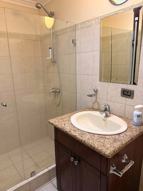 ¡SE ALQUILA HERMOSO APARTAMENTO AMOBLADO EN ESCAZÚ!