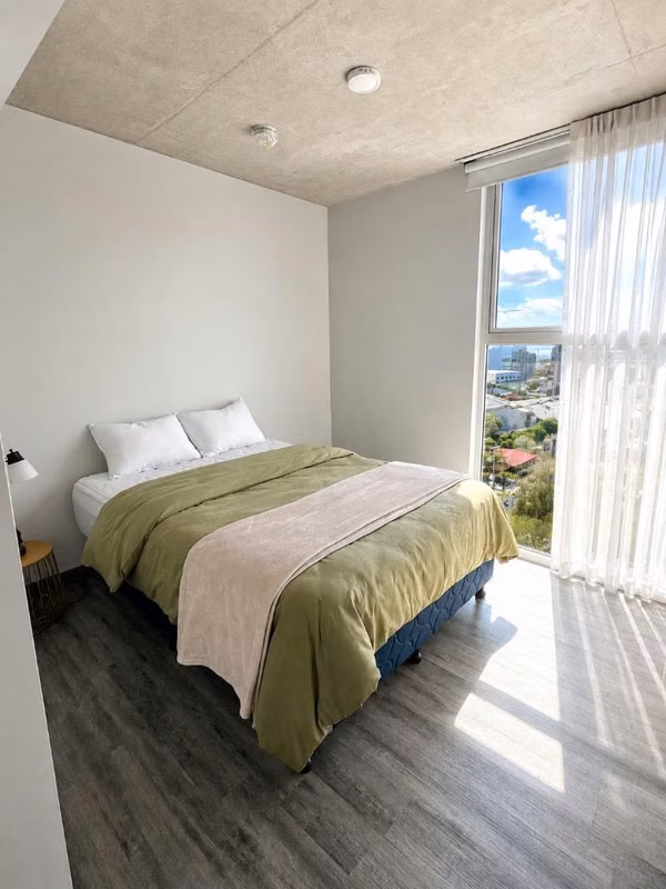  Apartamento totalmente amueblado en Sabana Sur — $1,400 con servicios incluidos