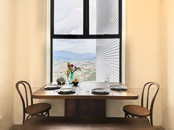 Modern 2-Bedroom Apartment with Panoramic City and Mountain Views in San José