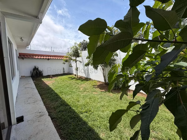 Venta de Casa con patio amplio en San Pablo, Heredia