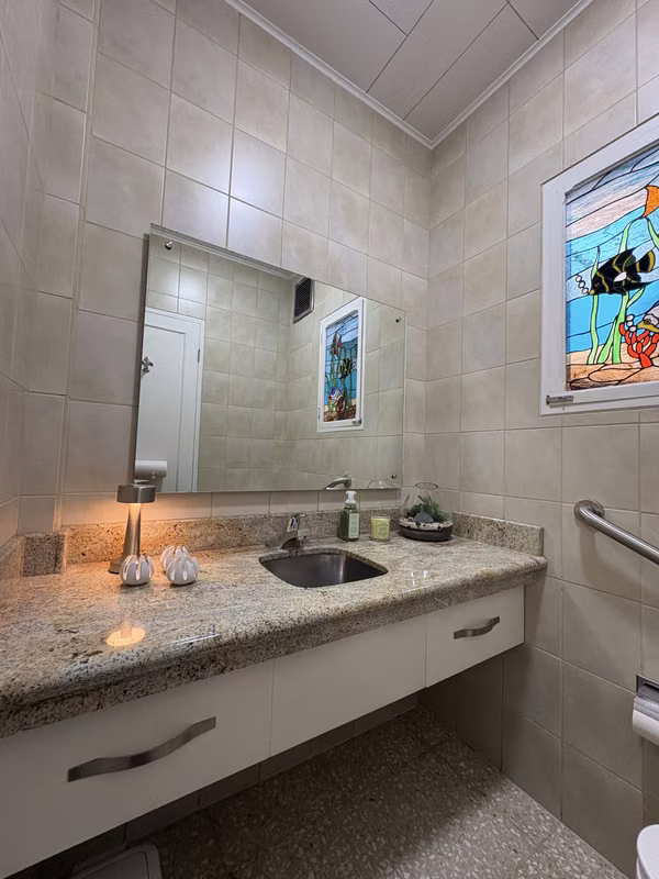 ALQUILER DE CASA MUY AMPLIA EN YOSES SUR $2000