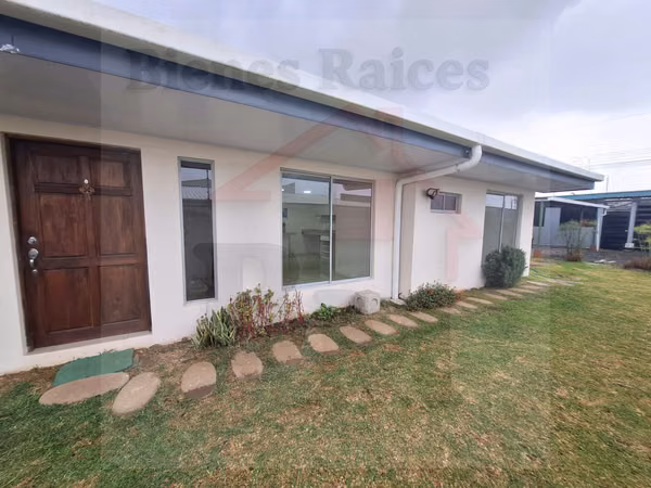 Se Alquila Apartamento en San Isidro de Heredia !!!