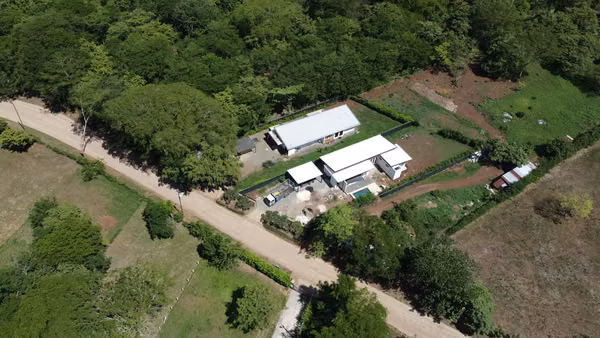 Large public road frontage lot in Matapalo