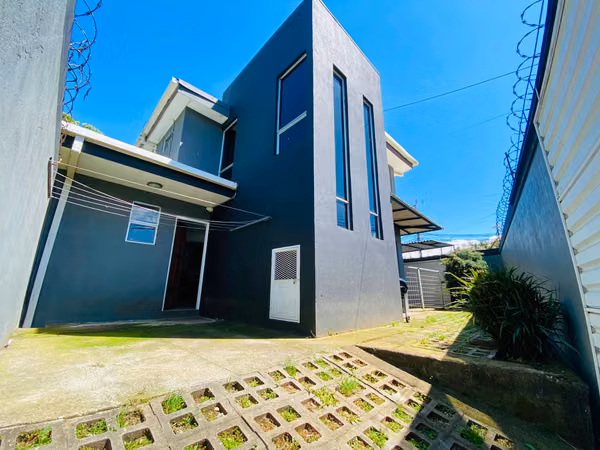 Venta de Casa en Moravia a 10 min del Centro MUY AMPLIA