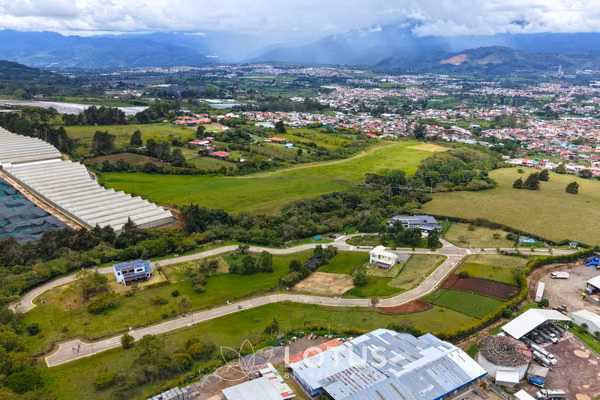 Lotes en Venta en Condominio El Refugio, Oreamuno de Cartago, Cód. AJ002