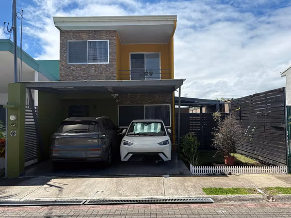 Se vende casa en condominio en Cartago