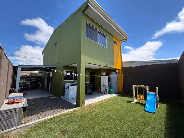 Se vende casa en condominio en Cartago