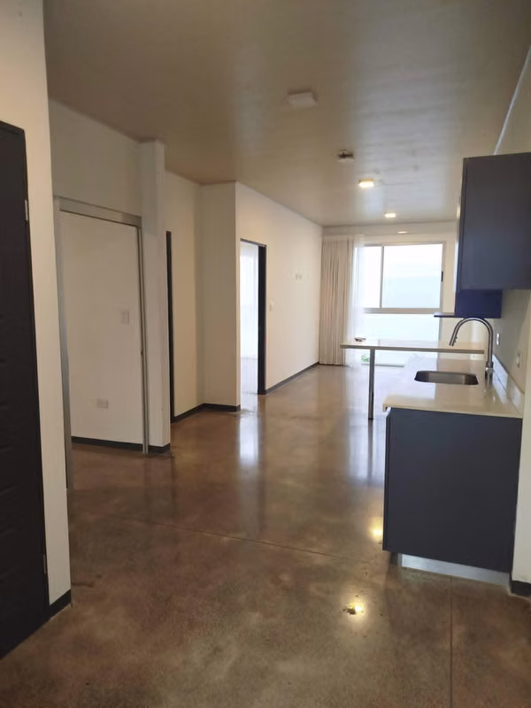 Renta apartamento cerca de la UCIMED seguro, comodo, lindo, moderno.