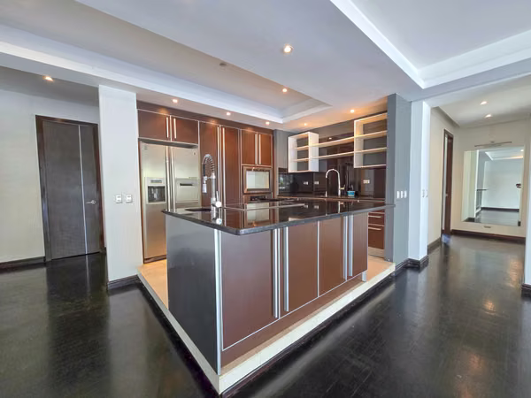 Apartamento en 1er nivel con terraza grande en Bello Horizonte Escazú