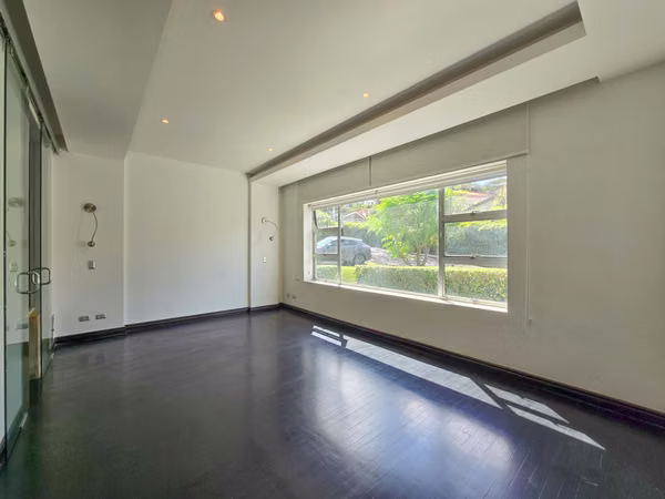 Apartamento en 1er nivel con terraza grande en Bello Horizonte Escazú