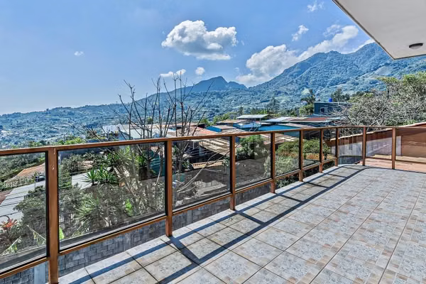 Casa San Antonio Hills | Independent mountainside home