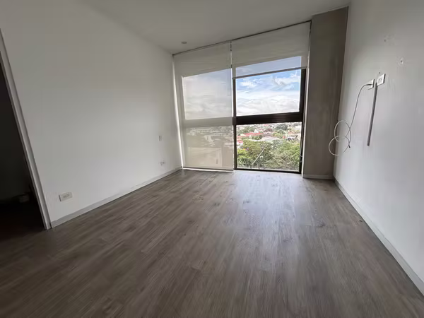 Venta de apartamento en piso alto, Condominio Nest Freses, Curridabat