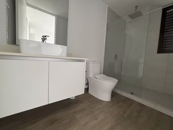 Venta de apartamento en piso alto, Condominio Nest Freses, Curridabat