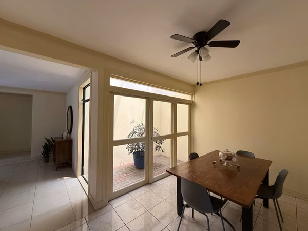 Dos casas gemelas en Bosques de Doña Rosa - Heredia