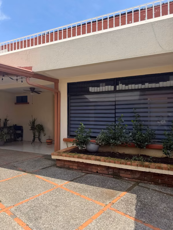 Dos casas gemelas en Bosques de Doña Rosa - Heredia