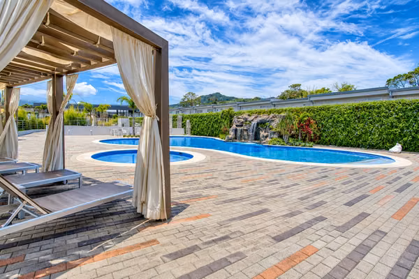 SE ALQUILA CASA EN CONDOMINIO AYARCO BOULEVARD – CURRIDABAT