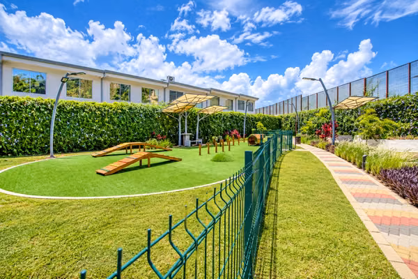 SE ALQUILA CASA EN CONDOMINIO AYARCO BOULEVARD – CURRIDABAT