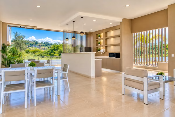 SE ALQUILA CASA EN CONDOMINIO AYARCO BOULEVARD – CURRIDABAT