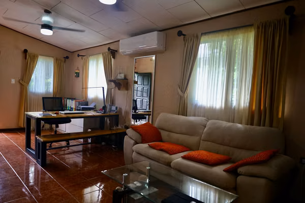 Propiedad de 3.146,77 m² con Casa y Camping