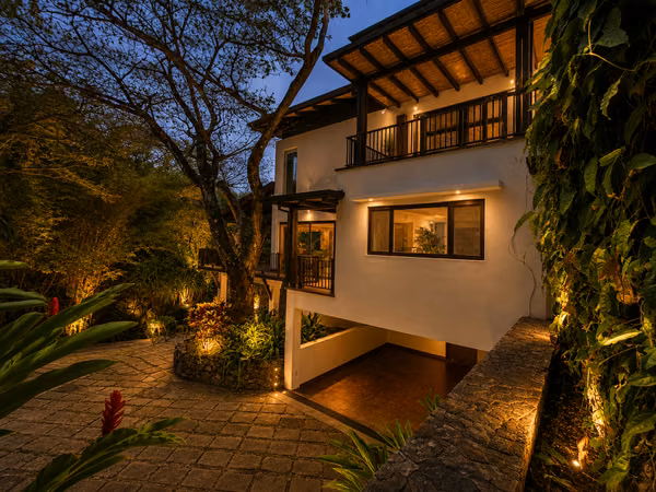 VENTA DE RESIDENCIA DE LUJO EN VILLA REAL*