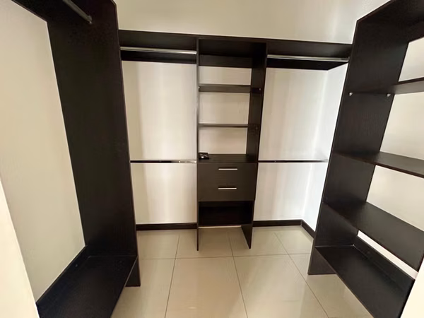 HERMOSA CASA EN VENTA DE 3 HABITACIONES | CONDOMINIO VISTA CATEDRAL, SANTO DOMINGO DE HEREDIA.