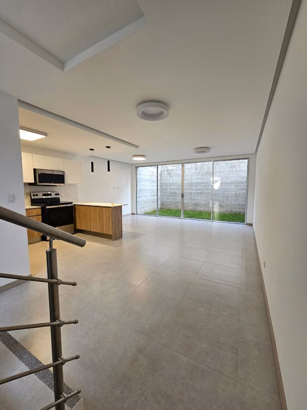 Apartment in Distrito 5, Río Oro, Santa Ana (includes Appliances)