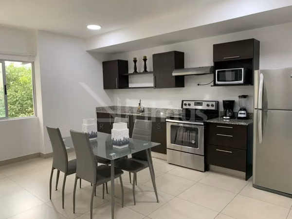 Se alquila apartamento vacío o con línea blanca o amueblado en Sabana norte.