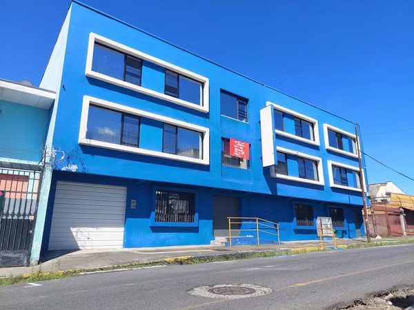 Venta de Edificio de 3 PISOS en Catedral-San José. RAH 27-375
