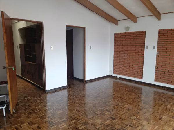 Bella Casa en el corazón del Este (Barrio Dent) 400m2 construcción