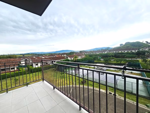 Apartamento en Parques del Sol