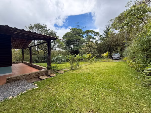 Finca con Cabaña Nueva en Bajos del Toro – Terreno de 2.000 m²