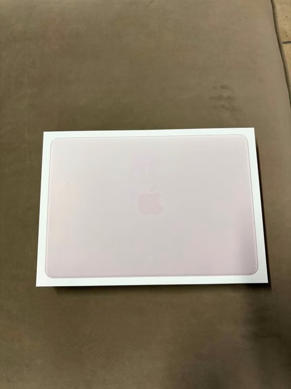 NUEVA MacBook NEO Ssd 256 Gb. NUEVA Y SELLADA 1 Año De Garantía Color Rosa