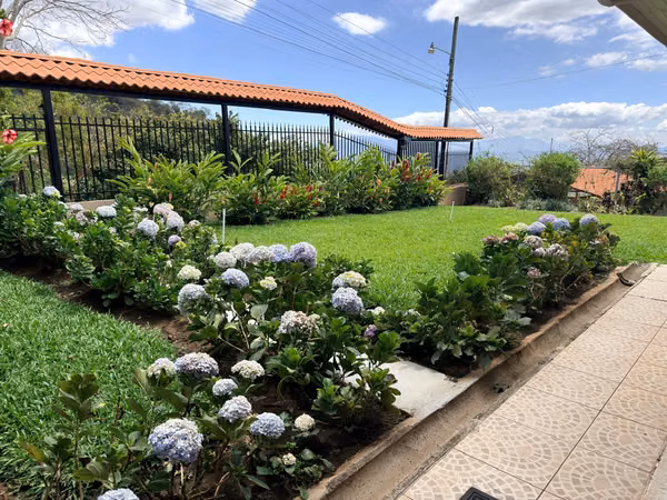 Venta de Finca Cafetalera con hermosa Casa en Atenas