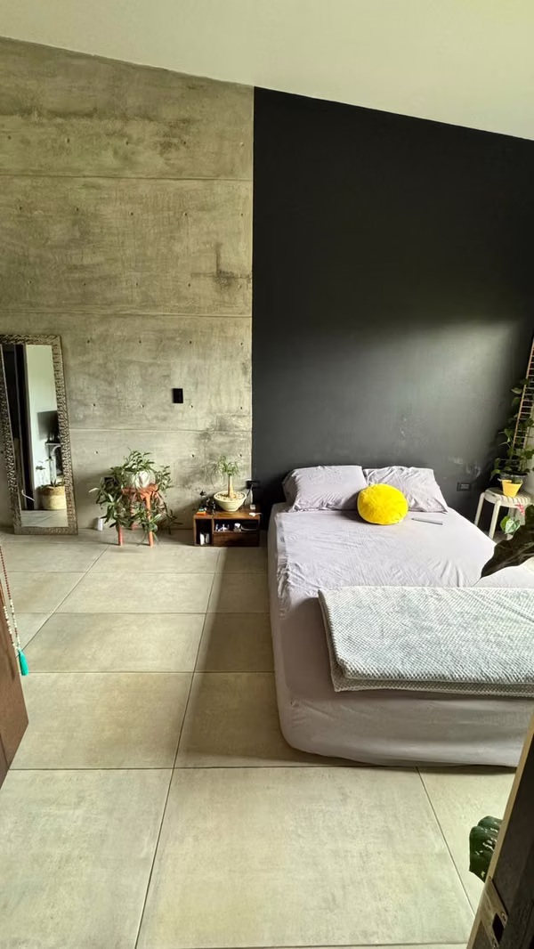 ¡SE VENDE CASA MODERNA EN BARVA DE HEREDIA!