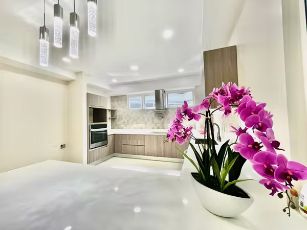 JABONCILLOS ESCAZU! LUJOSO Y MODERNO APARTAMENTO DE 3 HAB/3.5BAÑOS