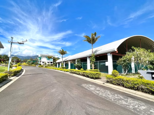 VENDO LOTE DE 500 M2 EN CONDOMINIO
