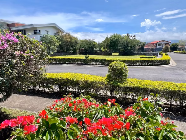 VENDO LOTE DE 500 M2 EN CONDOMINIO
