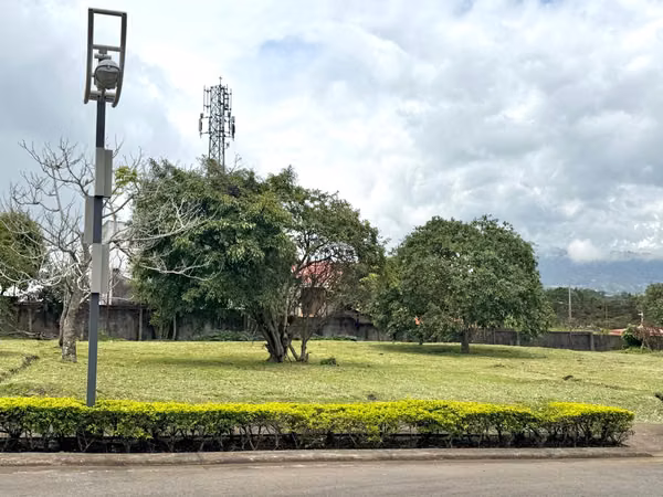 Lote 493 m² en Condominio Villa Val Novus – San Isidro de Heredia