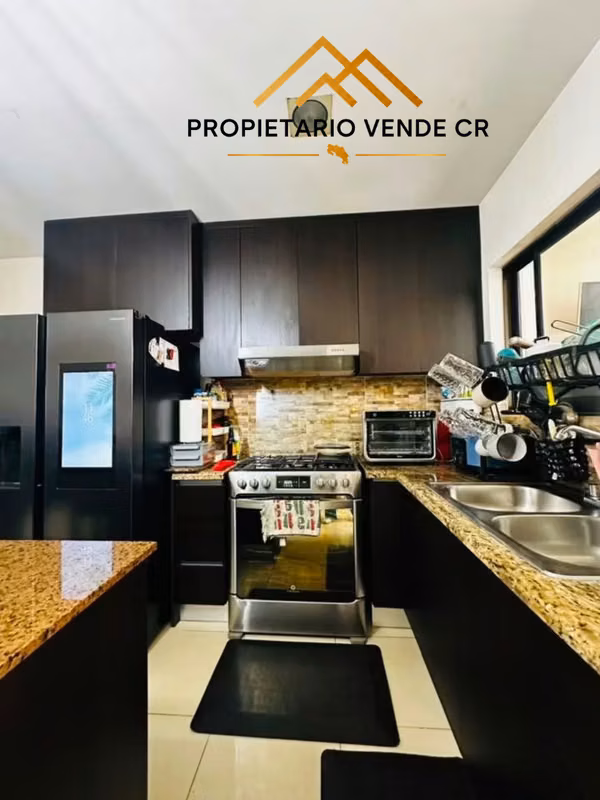 CASA EN VENTA EN ALTOS DE CAPUA! En San Rafael Arriba Desamparados San José