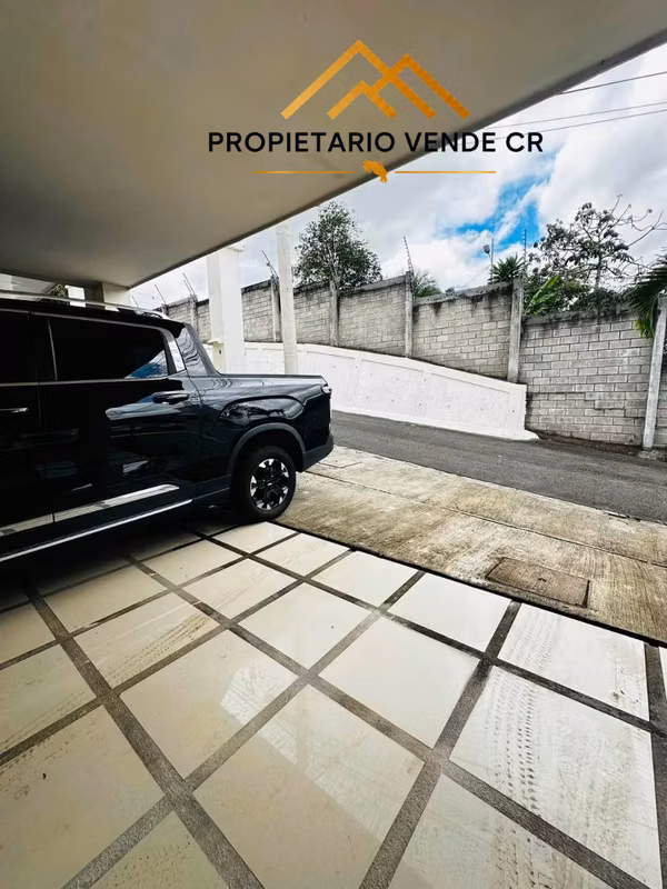 CASA EN VENTA EN ALTOS DE CAPUA! En San Rafael Arriba Desamparados San José