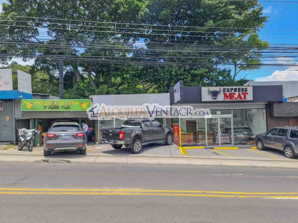 Local commercial of 80 m2 in San Rafael Escazu on main street