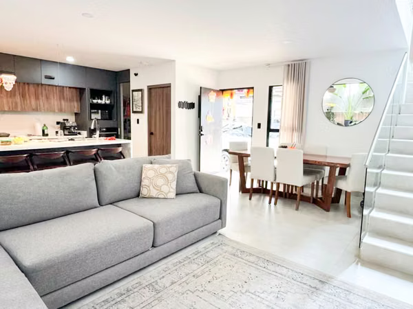 Venta de casa en condominio en Guachipelín
