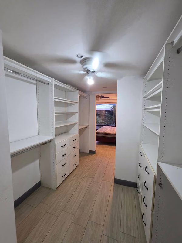 ALQUILER  | Apartamento totalmente amueblado en alquiler – Trejos Montealegre, Escazú