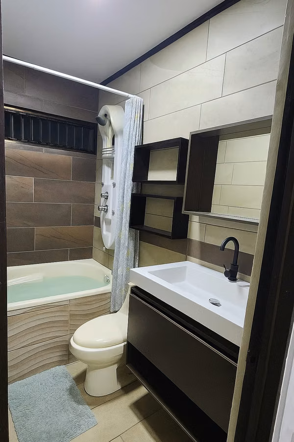 Venta Casa Condominio Los Colegios Moravia San José