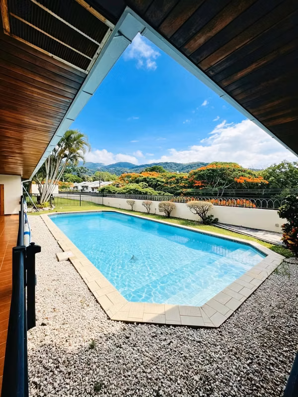 RESIDENCIA DE LUJO EN VENTA – SAN RAFAEL DE ESCAZÚ