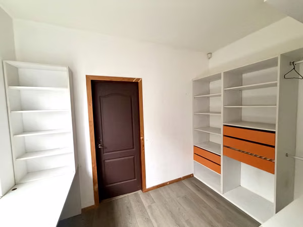 SE VENDE AMPLIA CASA EN LOMAS DE CARIARI -  HEREDIA