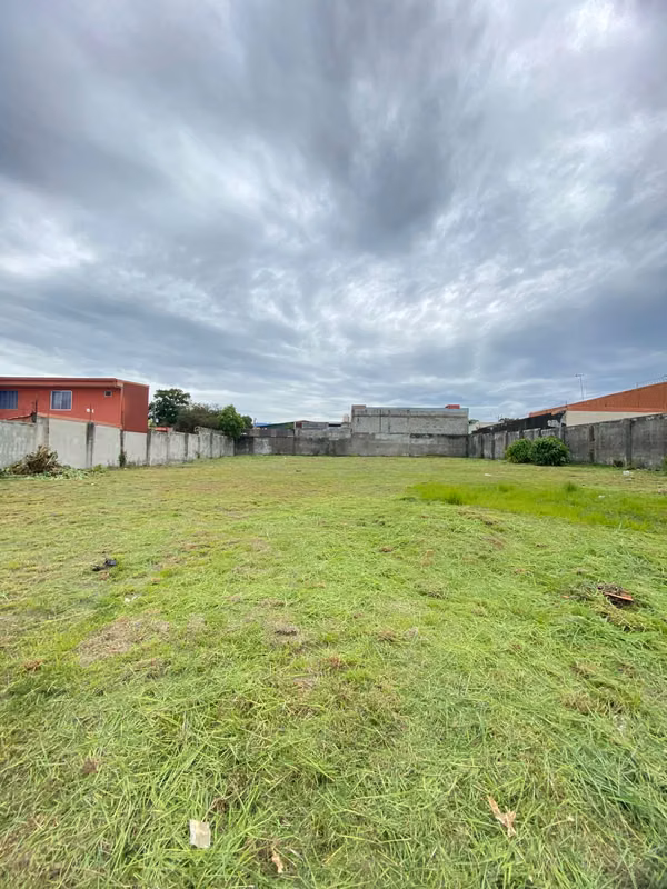 VENTA DE PROPIEDAD CON USO DE SUELO PARA APARTAMENTOS EN ALAJUELA