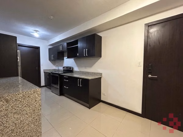 Apartamento en Venta en el Condominio San Nicolás de Bari, Río Oro de Santa Ana